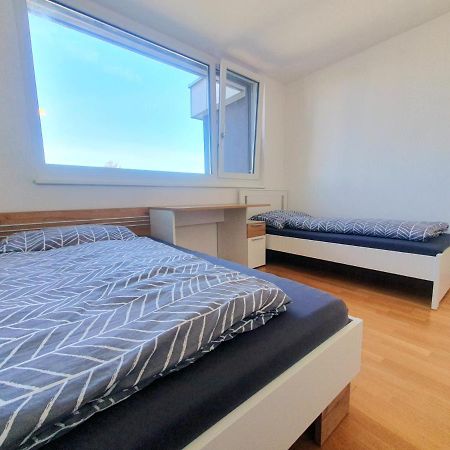 וינה Near Lake Two Bedroom Duplex Apartment מראה חיצוני תמונה