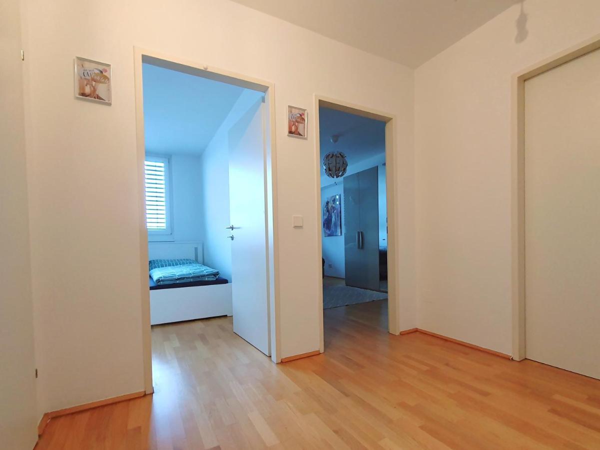 וינה Near Lake Two Bedroom Duplex Apartment מראה חיצוני תמונה