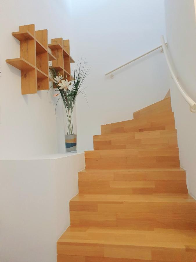 וינה Near Lake Two Bedroom Duplex Apartment מראה חיצוני תמונה